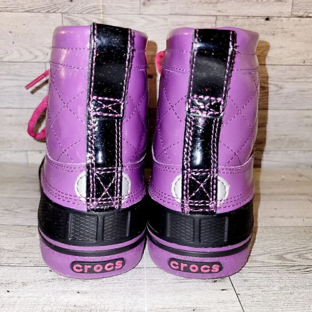 Crocs Dahlia and black allcast duck waterproof boots. ^